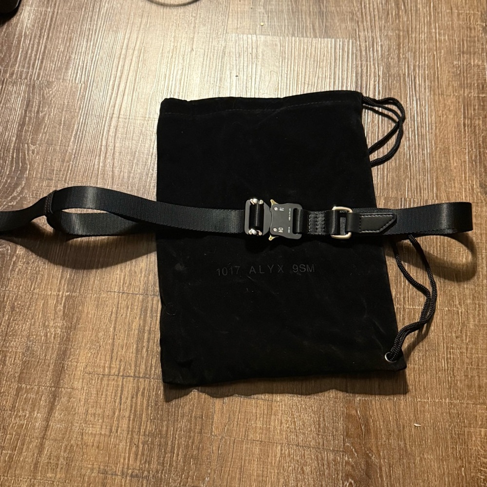 1017 ALYX 9SM Black Men's belt